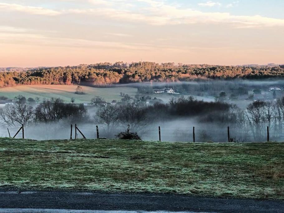 Gite Aux Bois D'En Temps Lunas  Eksteriør bilde